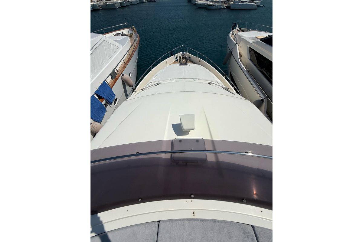 2013 Ferretti Yachts 71 
