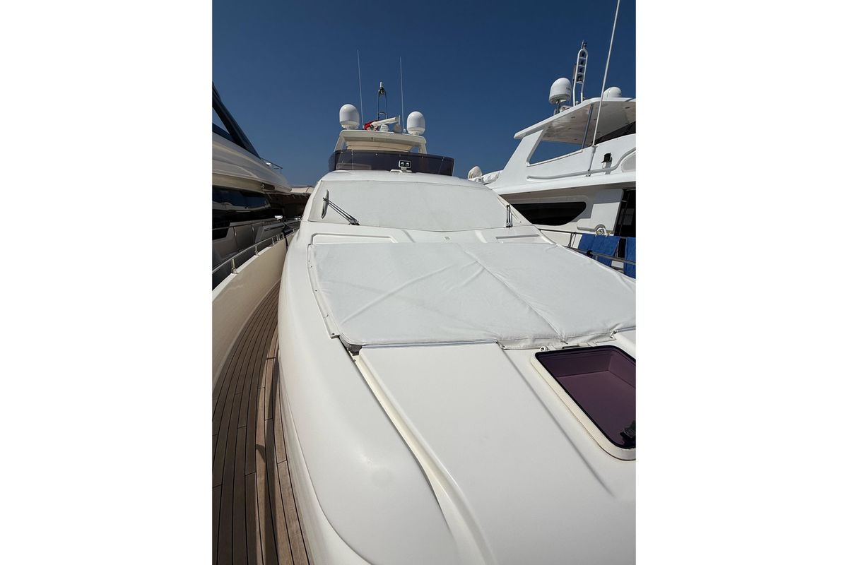 2013 Ferretti Yachts 71 