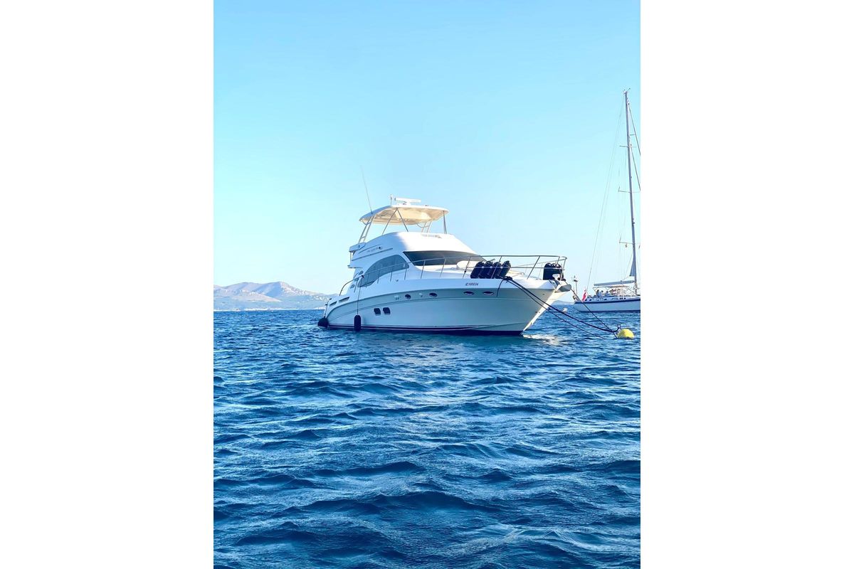 2005 Sea Ray 58 