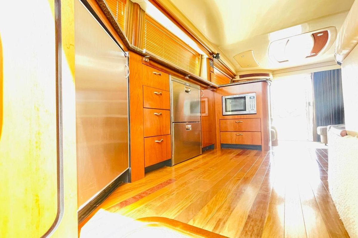 2005 Sea Ray 58 