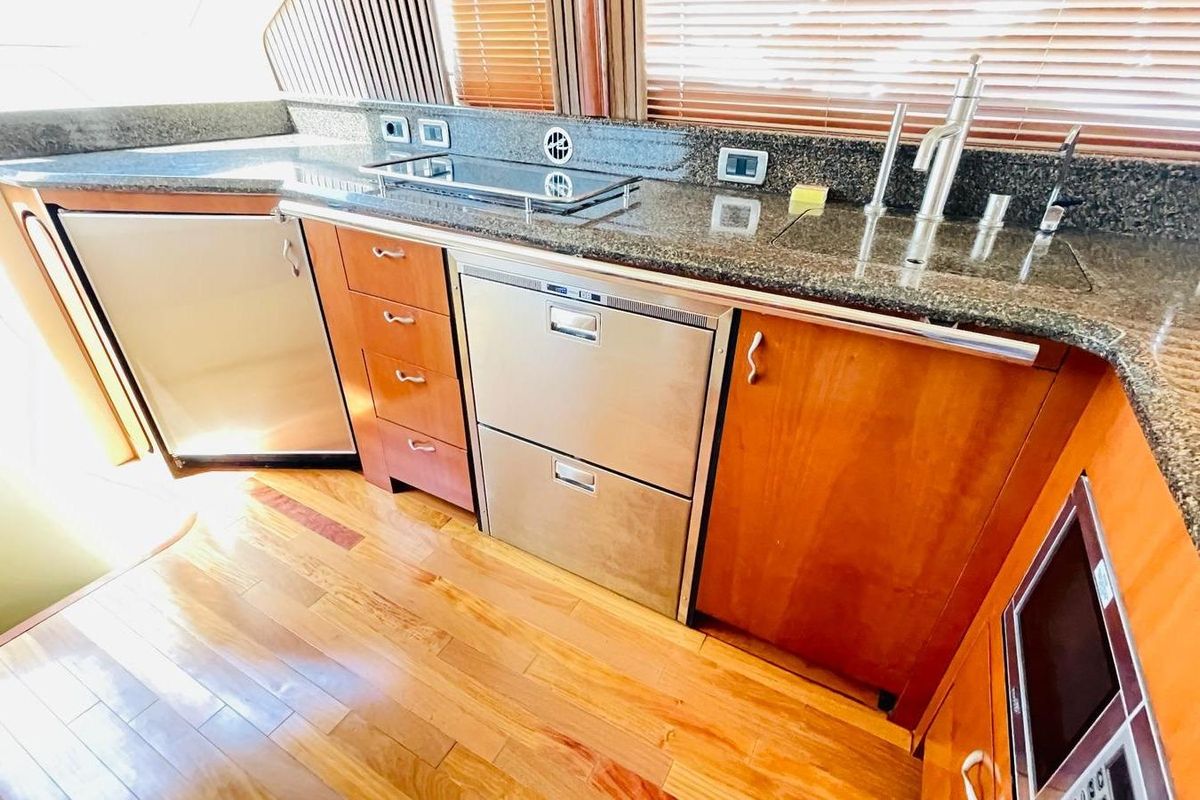2005 Sea Ray 58 