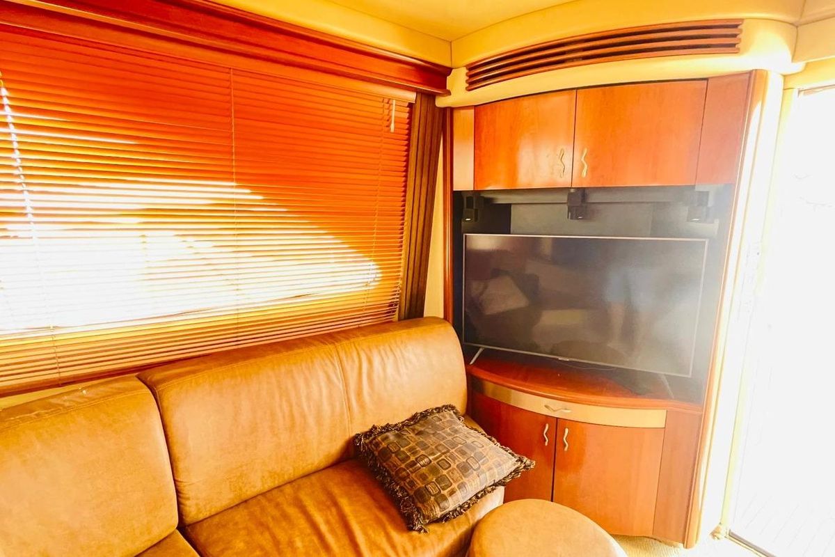 2005 Sea Ray 58 