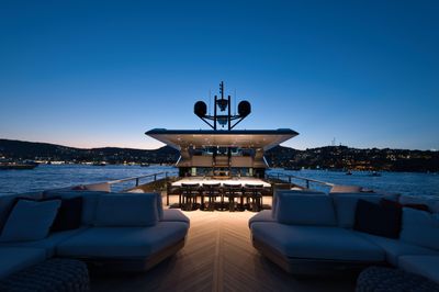 Yacht