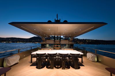 Yacht