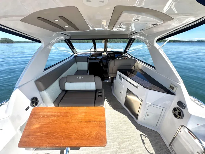  Yacht Photos Pics 2015 Regal 35 Sport Coupe - Image 11