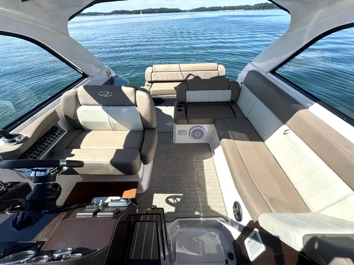  Yacht Photos Pics 2015 Regal 35 Sport Coupe - Image 25