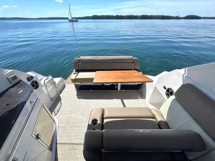  Yacht Photos Pics 2015 Regal 35 Sport Coupe - Image 35