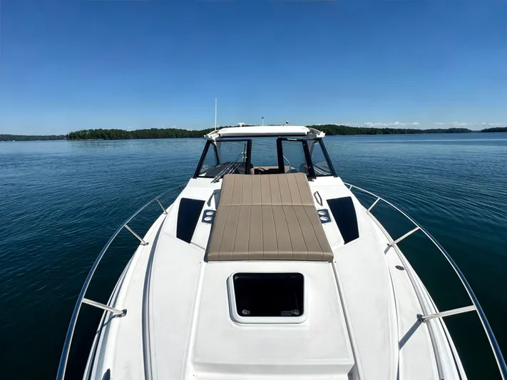  Yacht Photos Pics 2015 Regal 35 Sport Coupe - Image 24