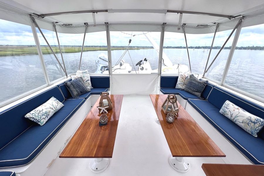 1989 Hatteras 78 Cockpit Motor Yacht