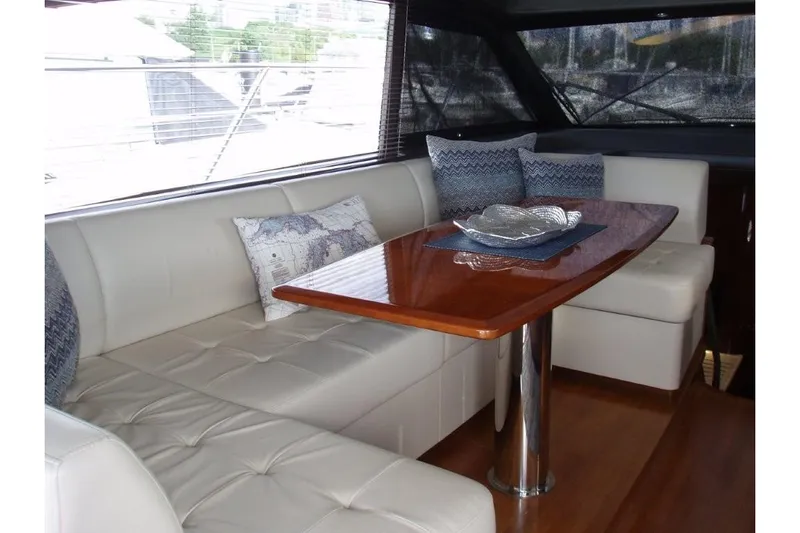 Off Season Yacht Photos Pics Princess 48 OFF SEASON - Dinette Seating