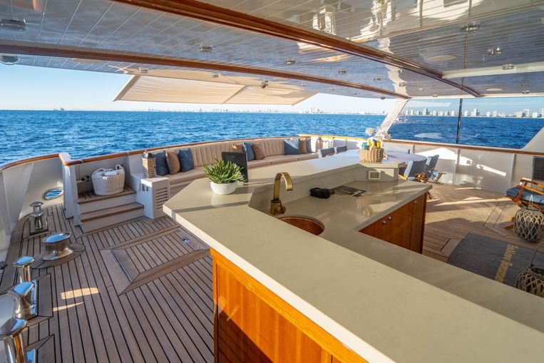 1991-156-feadship-156