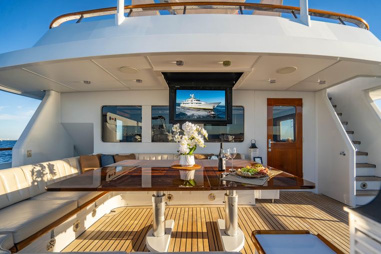 1991-156-feadship-156