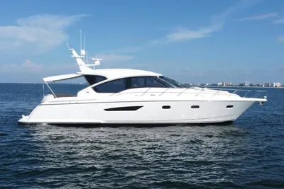 Tiara Yachts 5800 Sovran