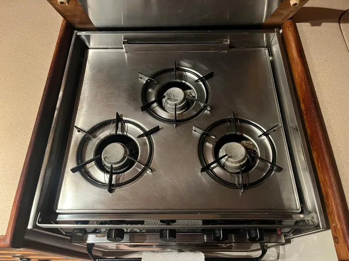 Bella Vita Yacht Photos Pics 