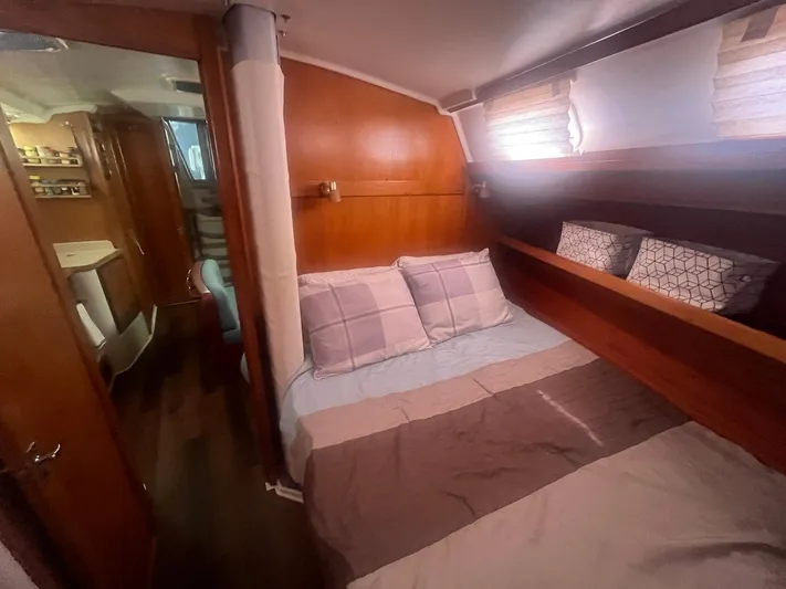 Bella Vita Yacht Photos Pics 