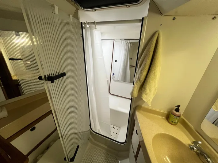 Bella Vita Yacht Photos Pics 