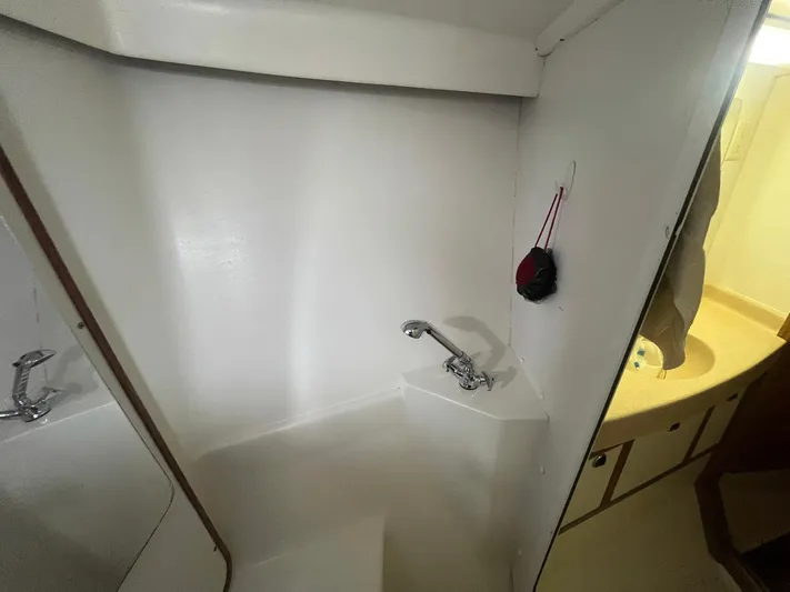 Bella Vita Yacht Photos Pics 