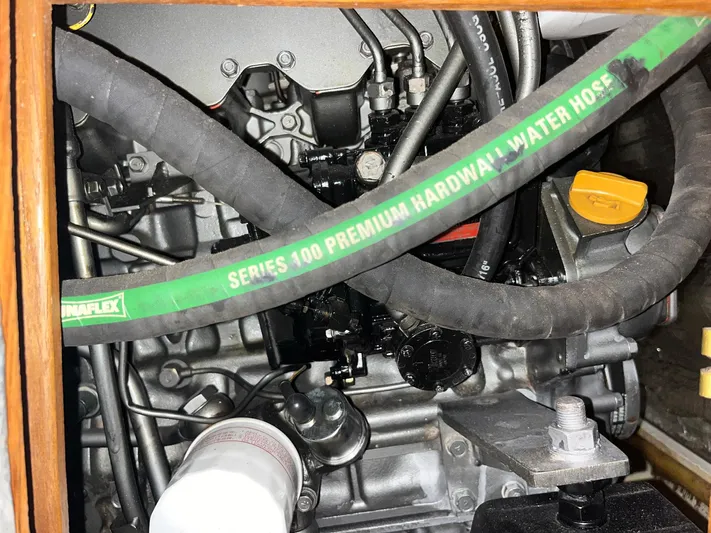 Bella Vita Yacht Photos Pics 