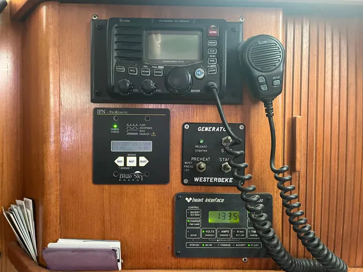 Bella Vita Yacht Photos Pics 