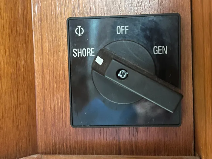 Bella Vita Yacht Photos Pics 