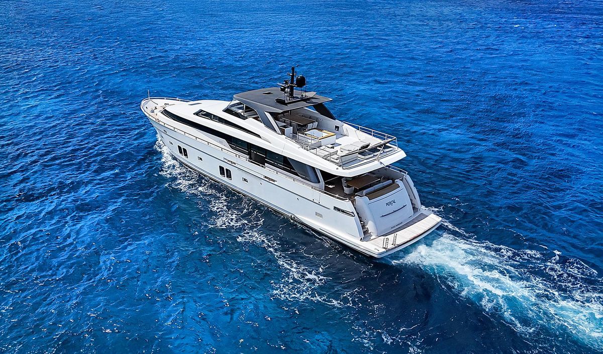 2014 Sanlorenzo 104 