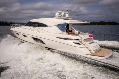 Yacht