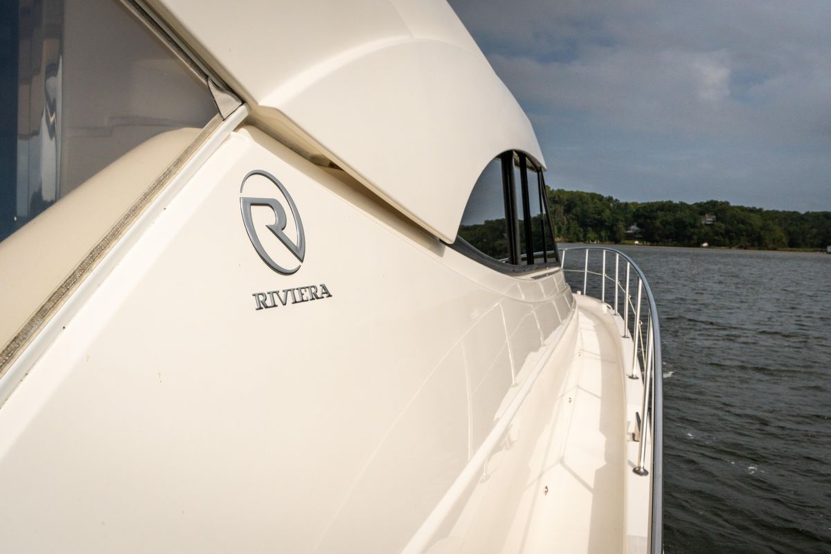 2017 Riviera 60 