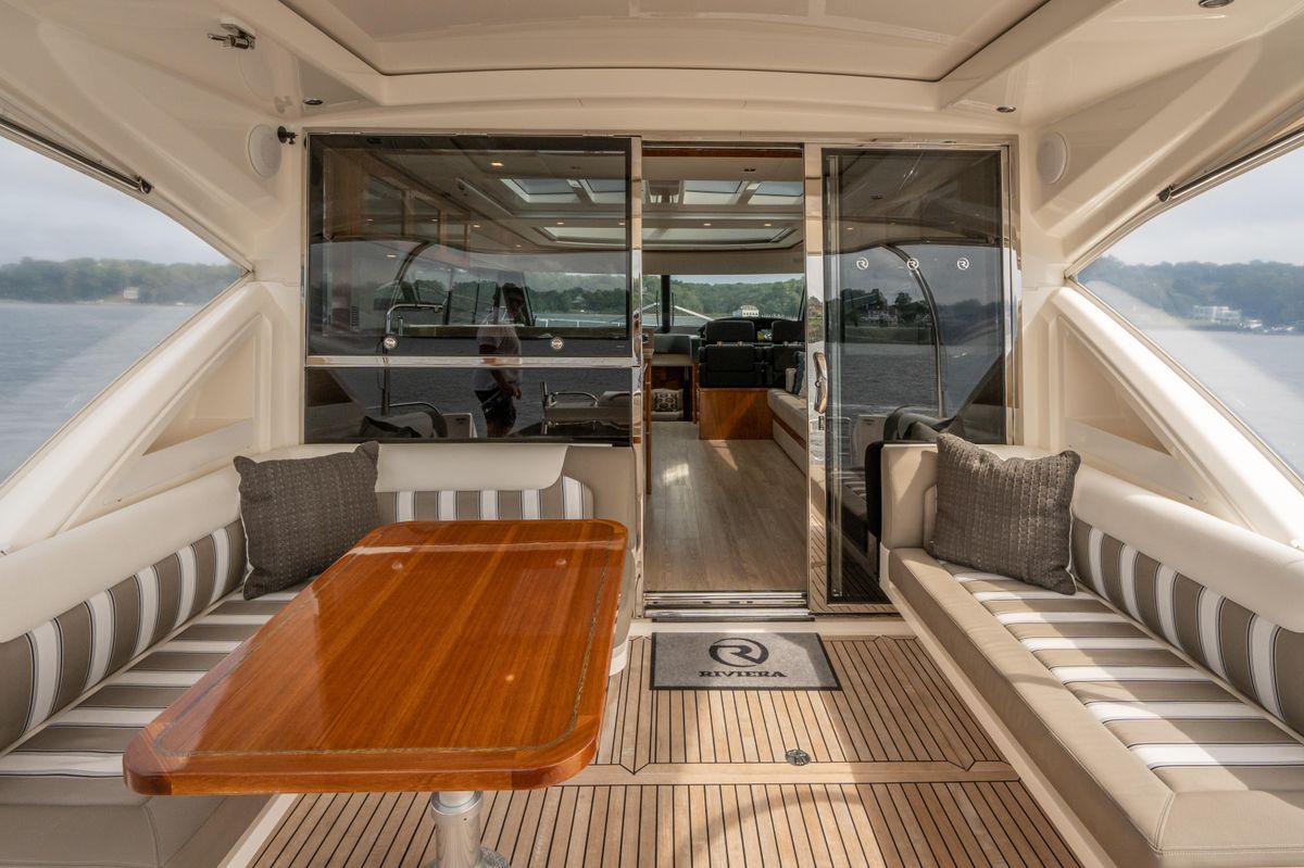 2017 Riviera 60 