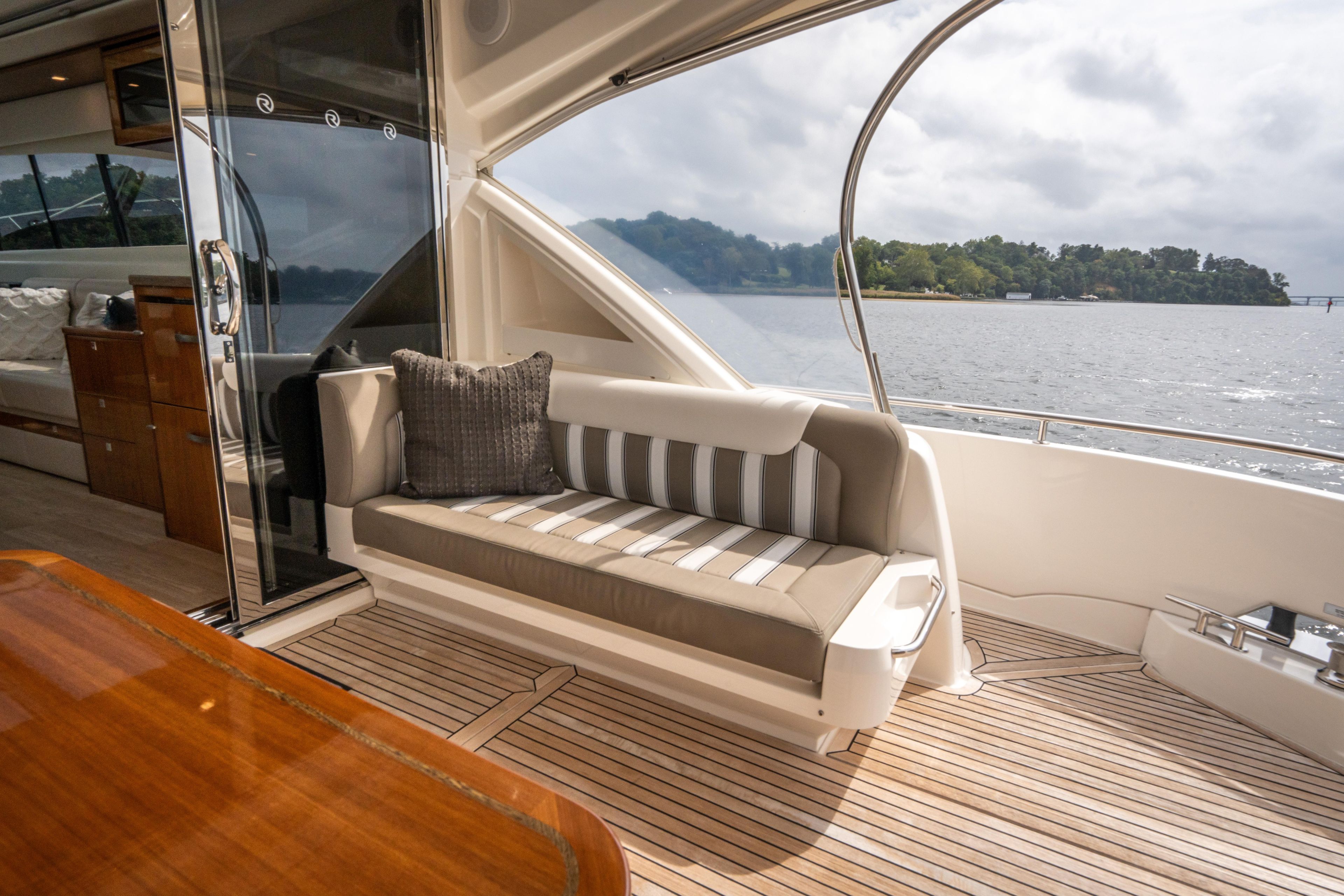 Yacht