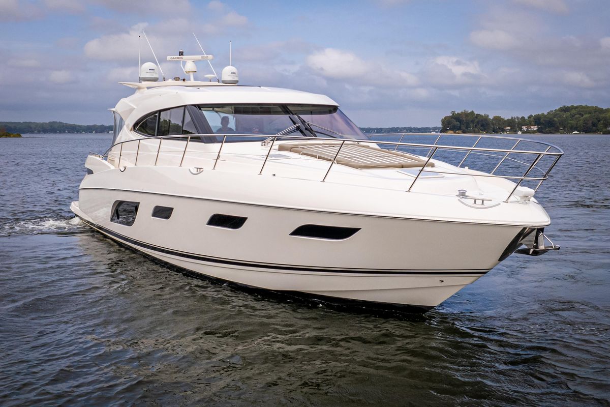 2017 Riviera 60 