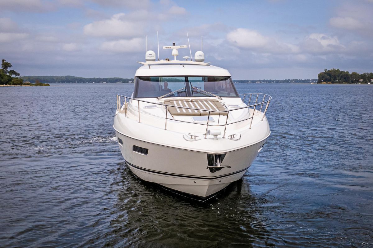 2017 Riviera 60 
