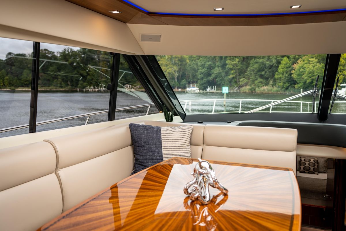 2017 Riviera 60 