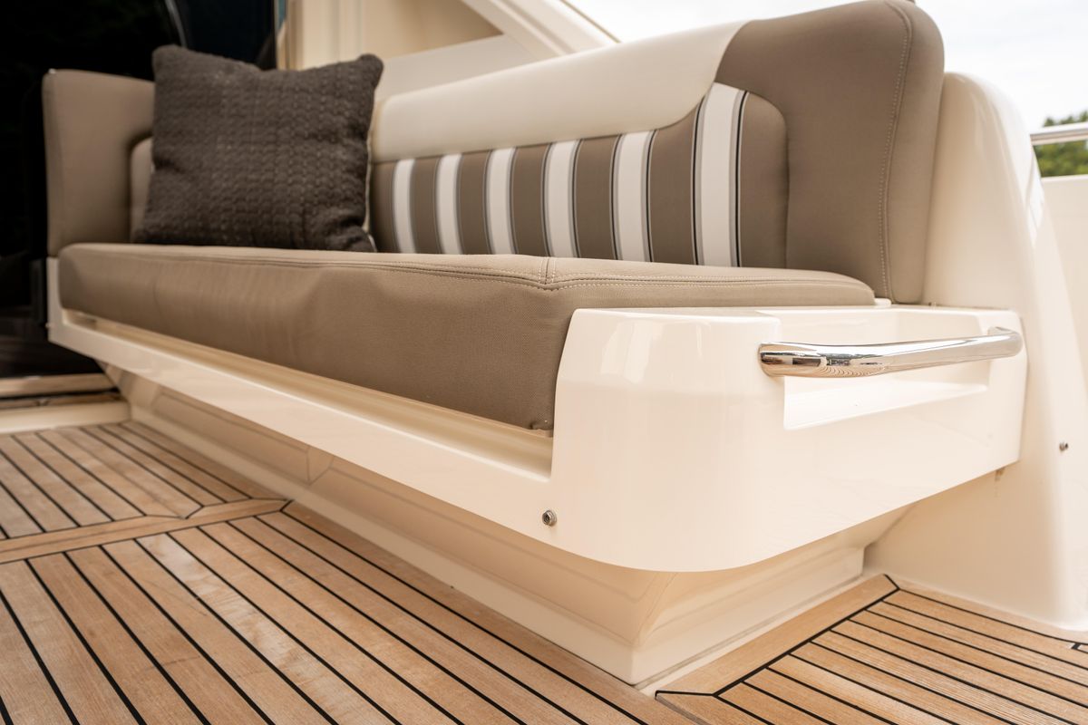 2017 Riviera 60 