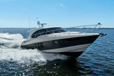 Cruisers Yachts 45 Cantius