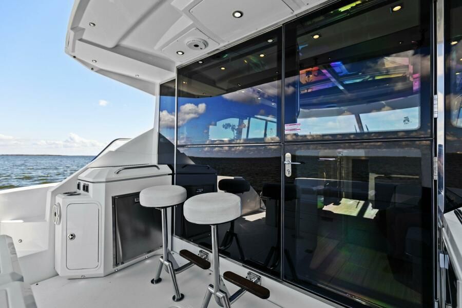 2018 Cruisers Yachts 45 