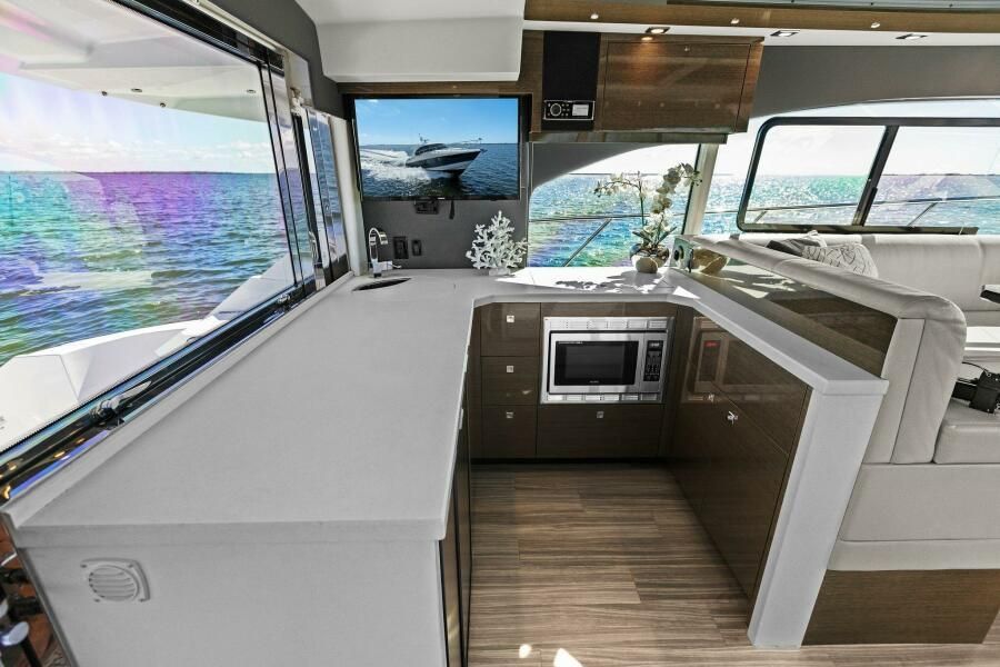 2018 Cruisers Yachts 45 