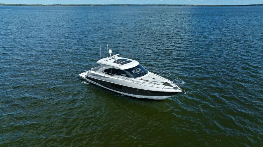2018 Cruisers Yachts 45 