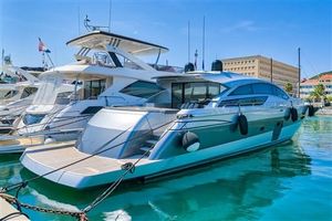 2010 Pershing Pershing 80'
