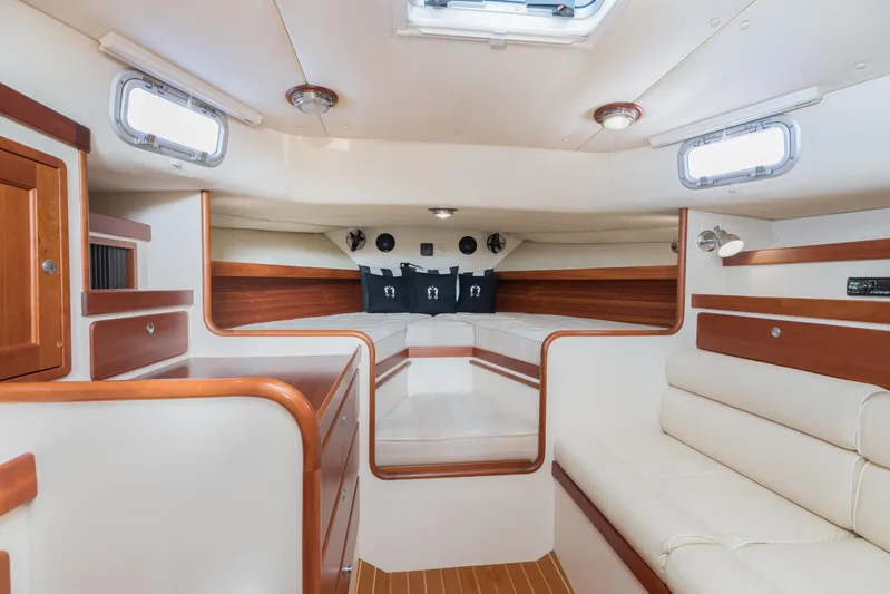 Seahorse II Yacht Photos Pics 