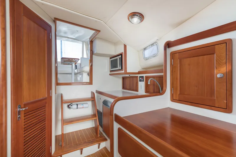 Seahorse II Yacht Photos Pics 