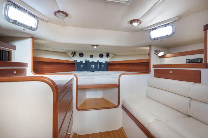 Seahorse II Yacht Photos Pics 