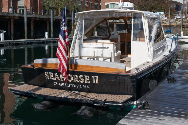 Seahorse II Yacht Photos Pics 
