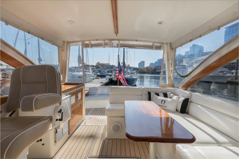 Seahorse II Yacht Photos Pics 