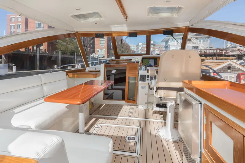 Seahorse II Yacht Photos Pics 