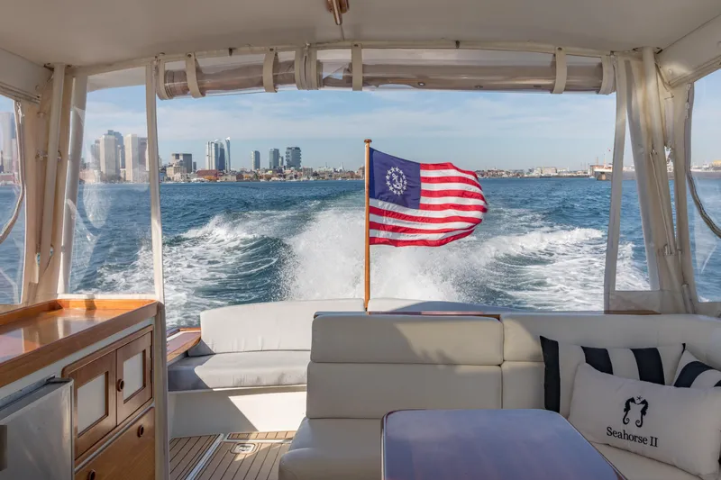 Seahorse II Yacht Photos Pics 