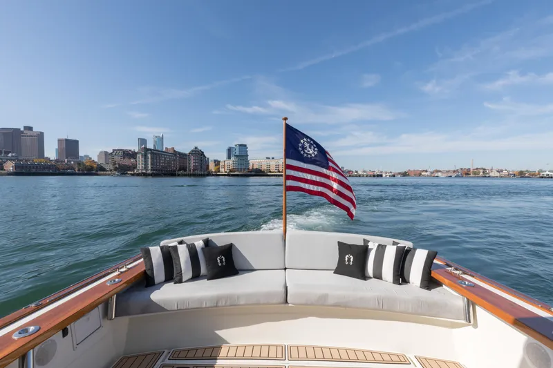 Seahorse II Yacht Photos Pics 