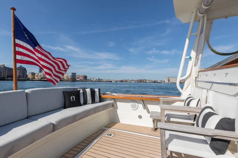 Seahorse II Yacht Photos Pics 