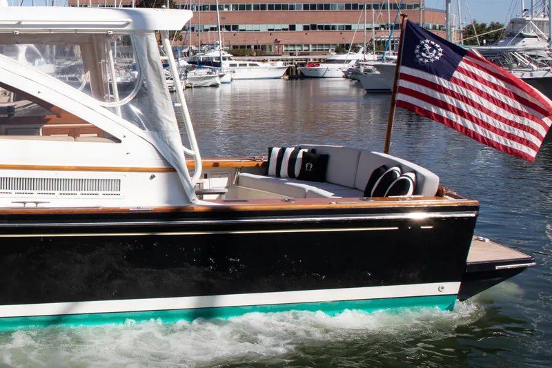 Seahorse II Yacht Photos Pics 