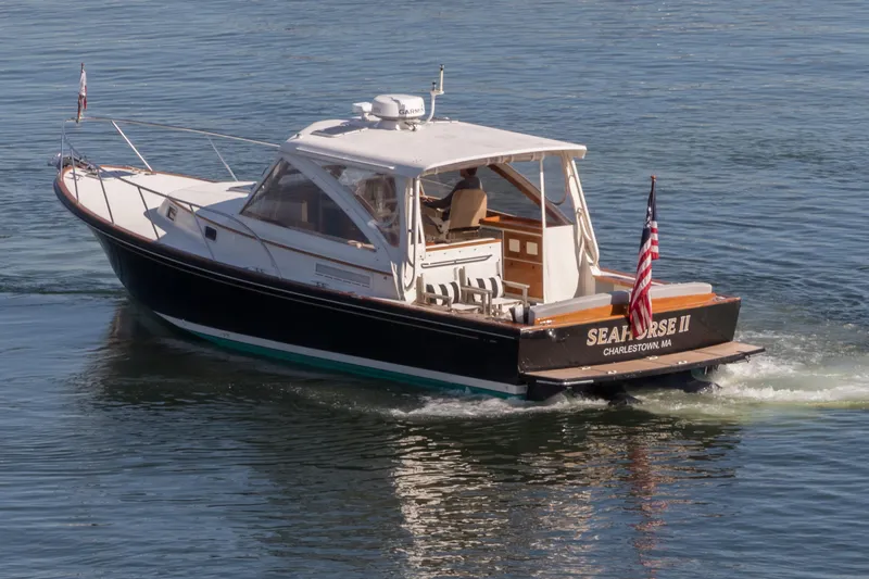 Seahorse II Yacht Photos Pics 