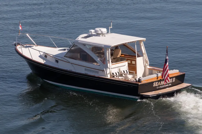 Seahorse II Yacht Photos Pics 